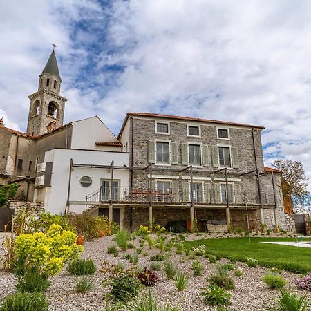 Vila Brinovka Kostanjevica na Krasu ภายนอก รูปภาพ