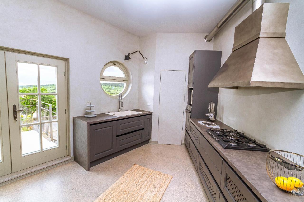 Vila Brinovka Kostanjevica na Krasu ภายนอก รูปภาพ