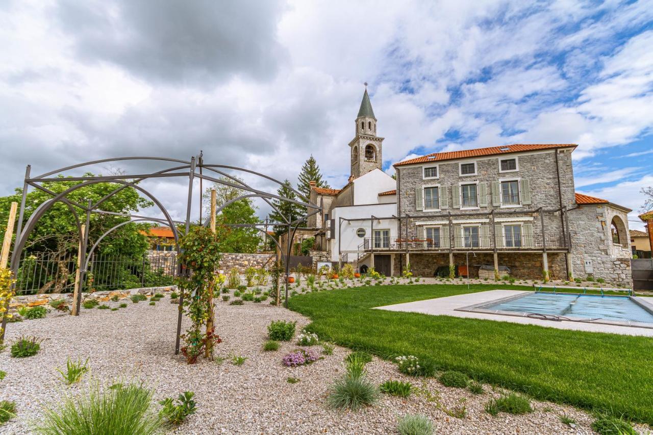 Vila Brinovka Kostanjevica na Krasu ภายนอก รูปภาพ